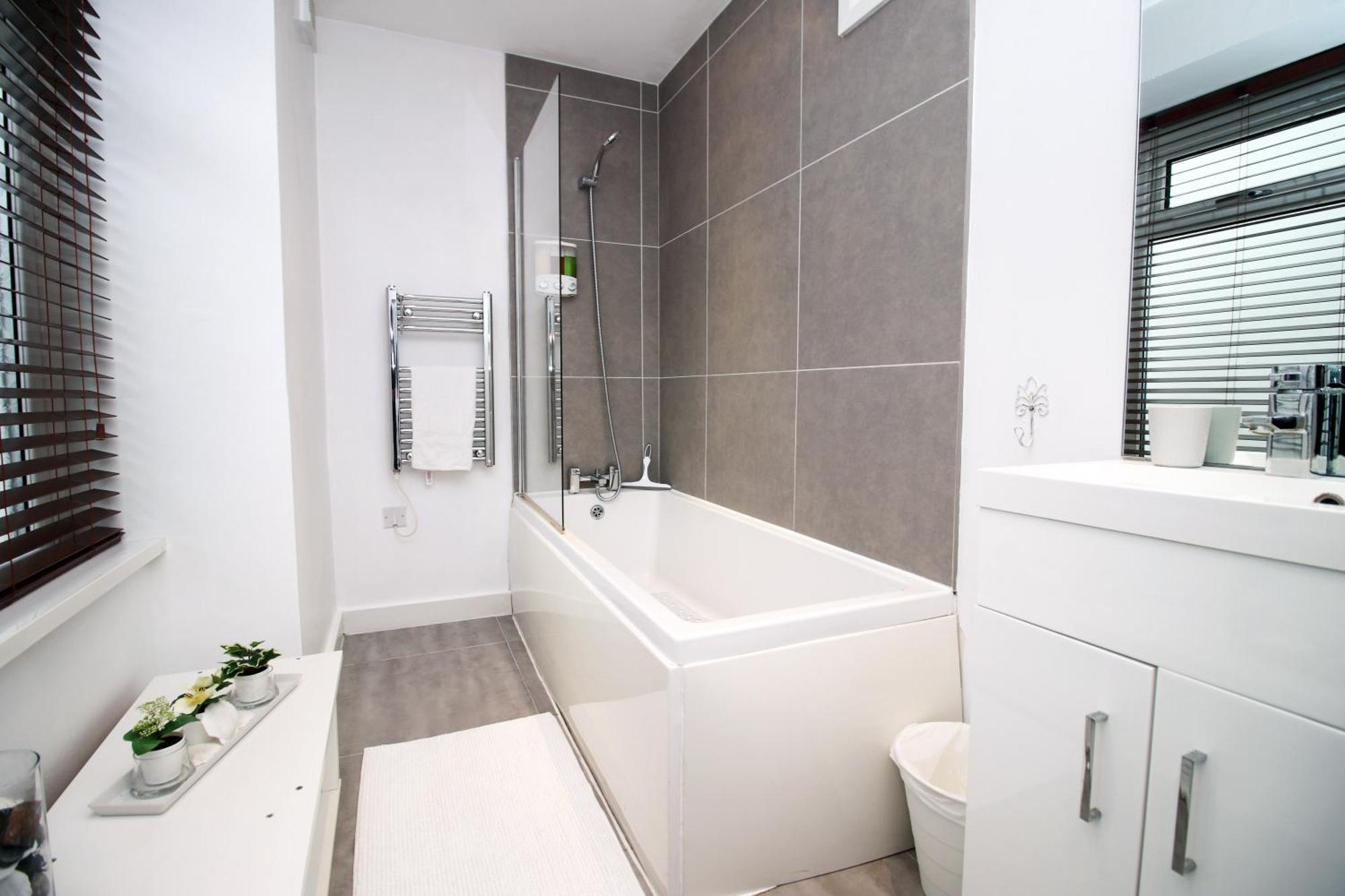 Coastal Penarth Dream! Close To Cardiff Superb Location Near Bars And Restaurants! Dog Friendly And Welcome Breakfast Pack! Exterior foto