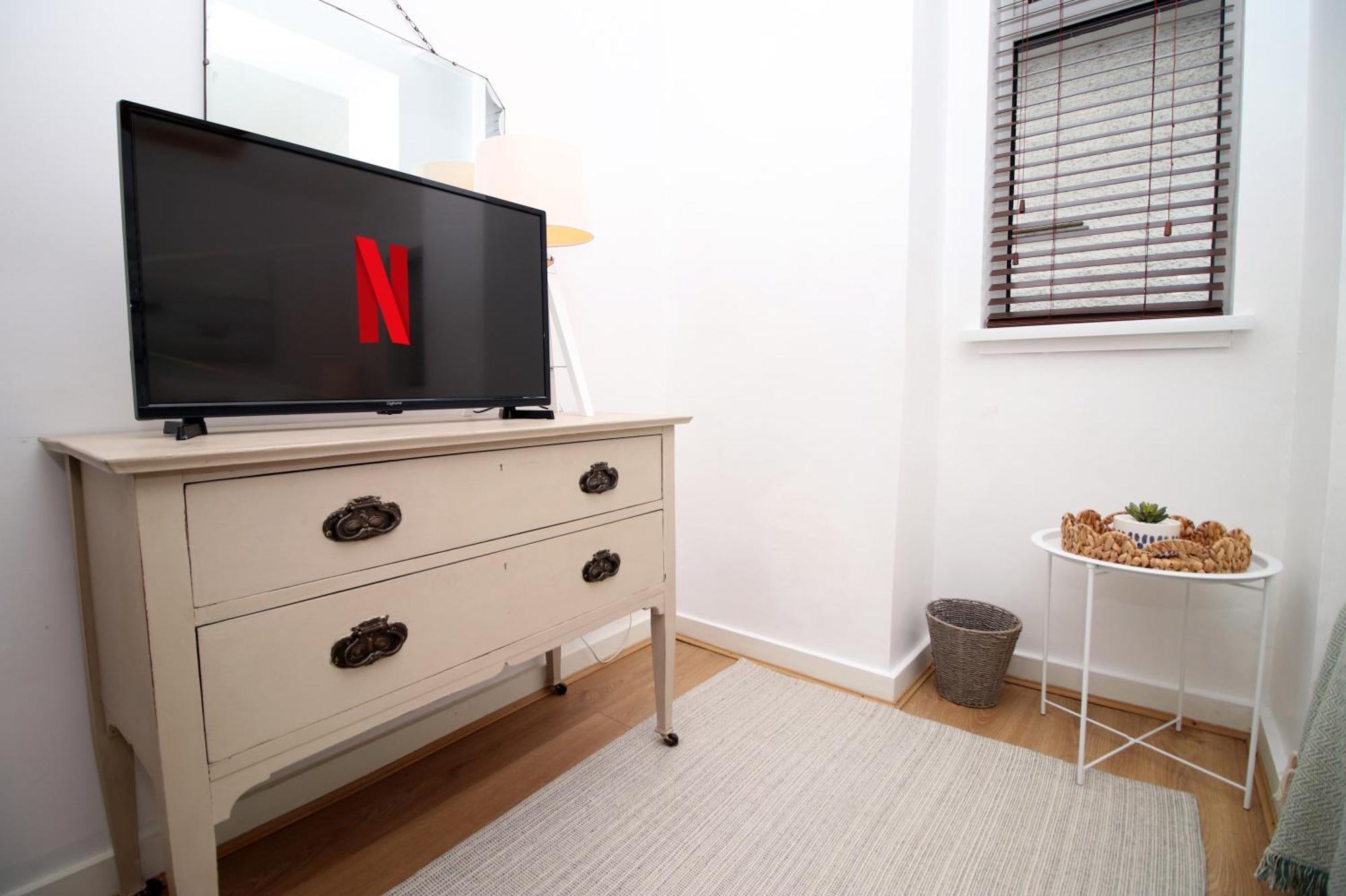 Coastal Penarth Dream! Close To Cardiff Superb Location Near Bars And Restaurants! Dog Friendly And Welcome Breakfast Pack! Exterior foto